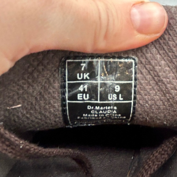 RARE Dr. Martens Vintage Daisy Floral Embossed Brown
Leather Ankle Boots WM SZ 9 - Picture 5 of 12